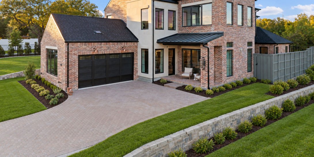 6729 Bluff Hollow