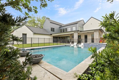 Outdoor Living