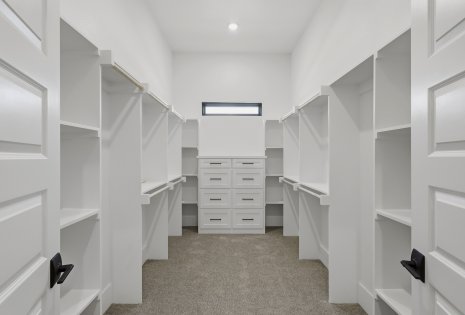 3820 Elsa Dr