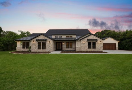 3120 Brookhollow