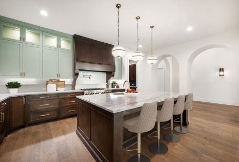 3120 Brookhollow