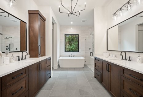 3120 Brookhollow