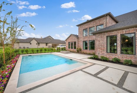 5905 Mayfair Lane