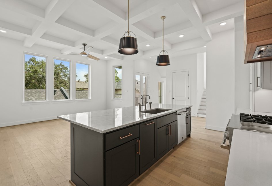 1115_potomac_drive