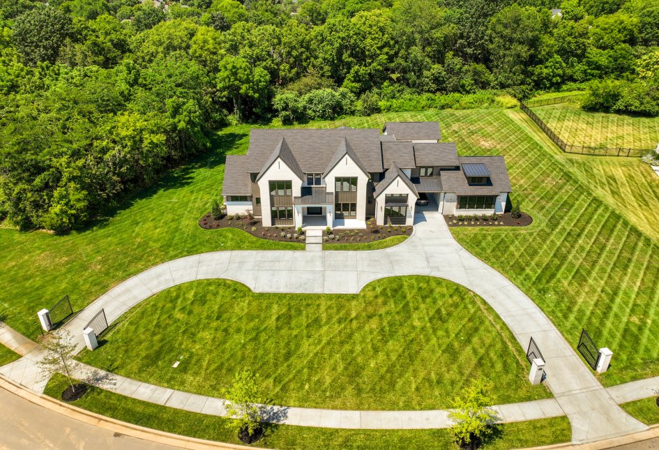 1290 broad oaks