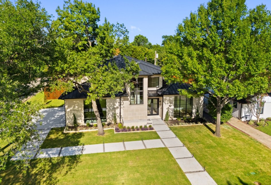 10444 Crittendon Drive