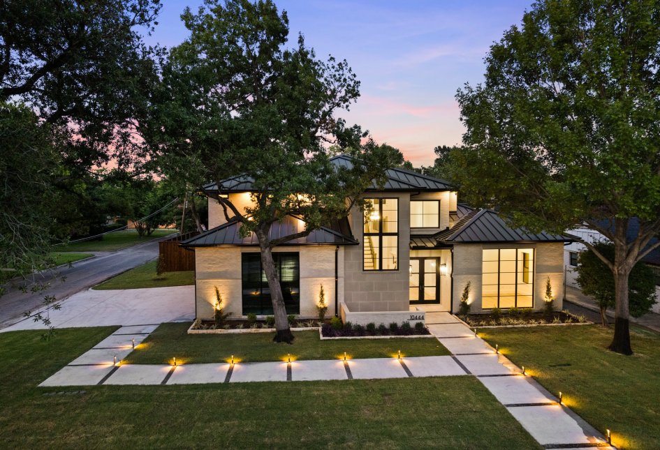10444 Crittendon Drive