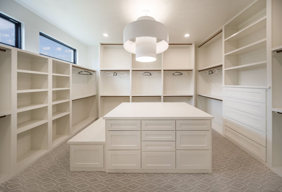 921 Brinn - Harper Estates Model