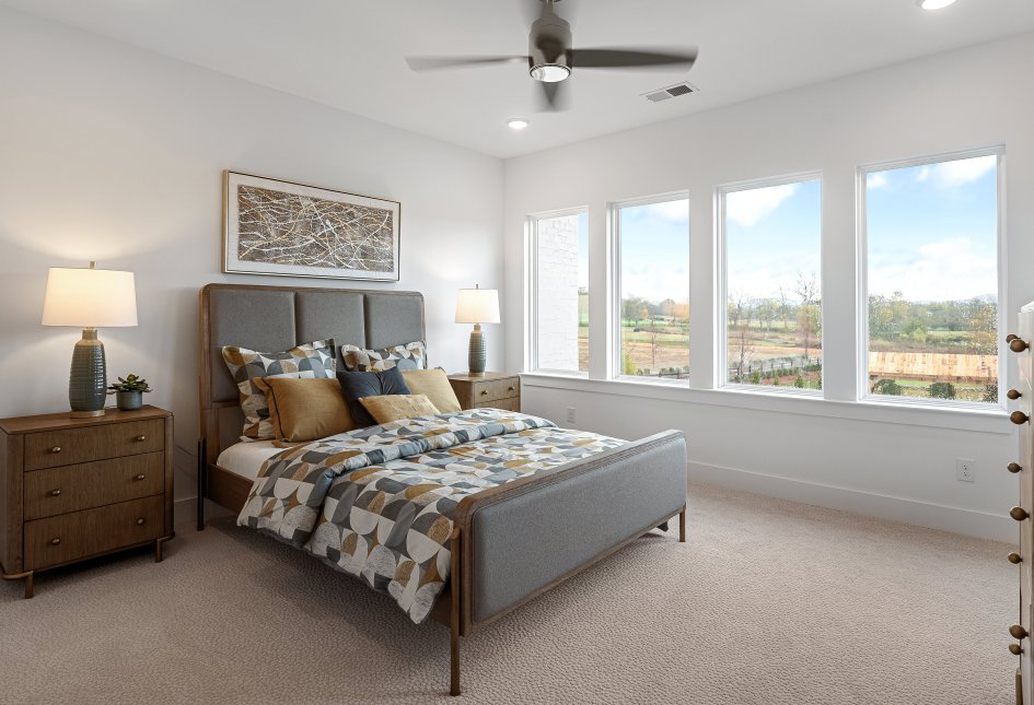 1095 Hamilton Dr - Model