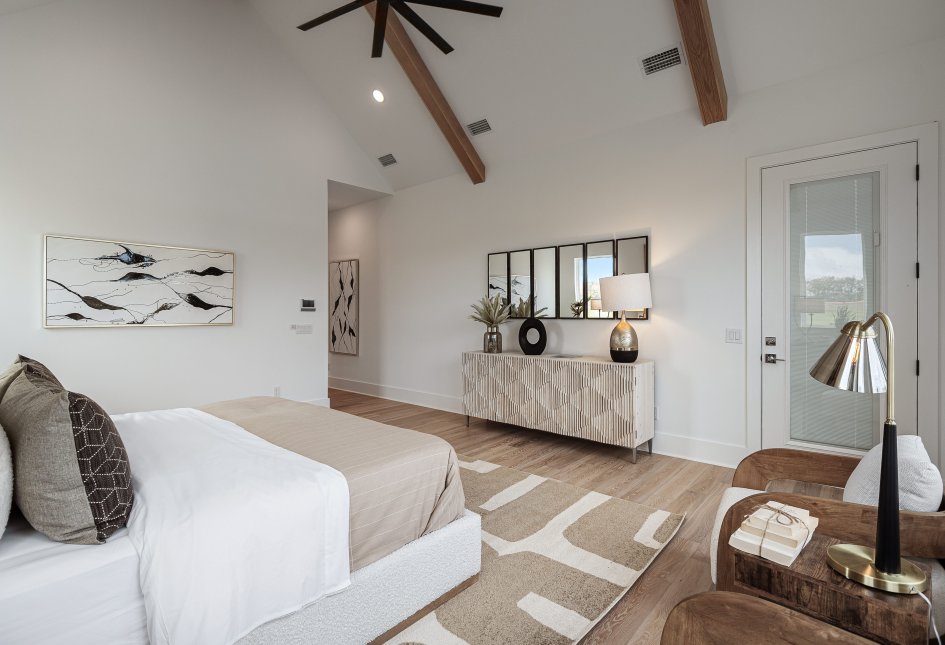 1095 Hamilton Dr - Model