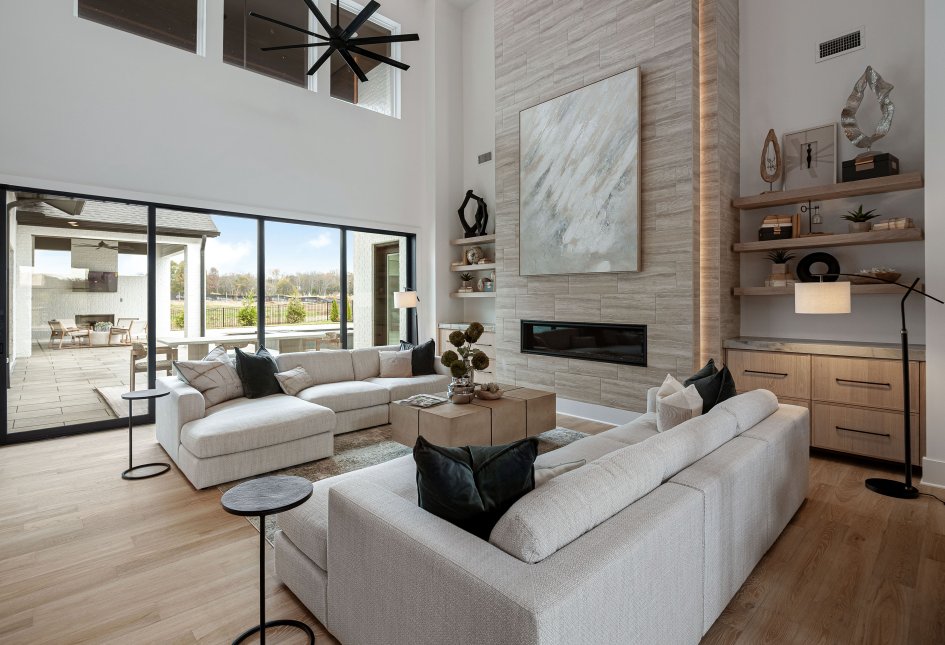 1095 Hamilton Dr - Model
