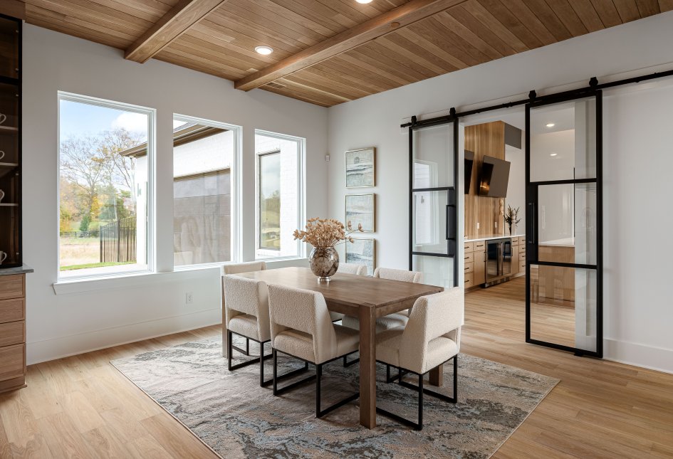 1095 Hamilton Dr - Model