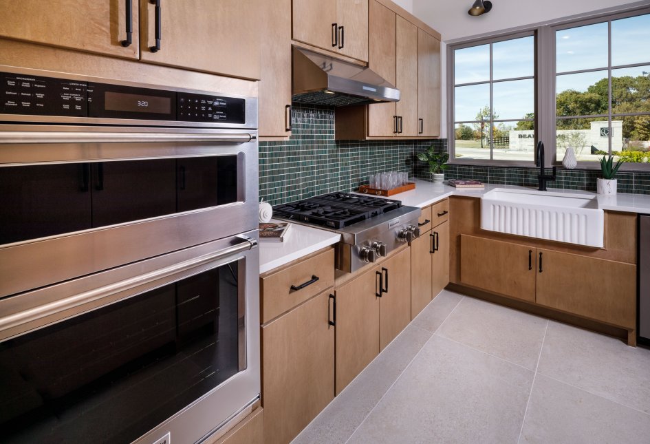 1202 Dean Meadow - Dean Farms Model