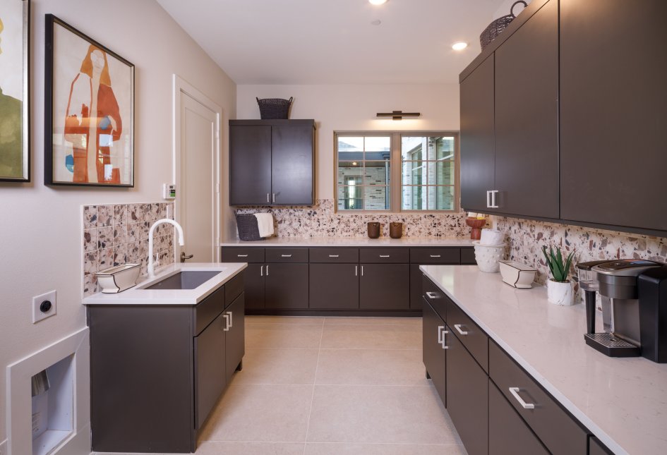 1202 Dean Meadow - Dean Farms Model