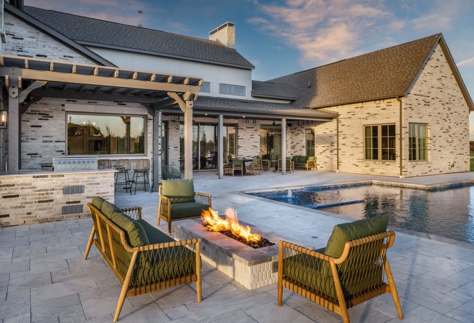 1202 Dean Meadow - Dean Farms Model