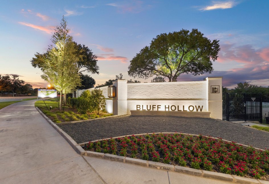 Bluff Hollow