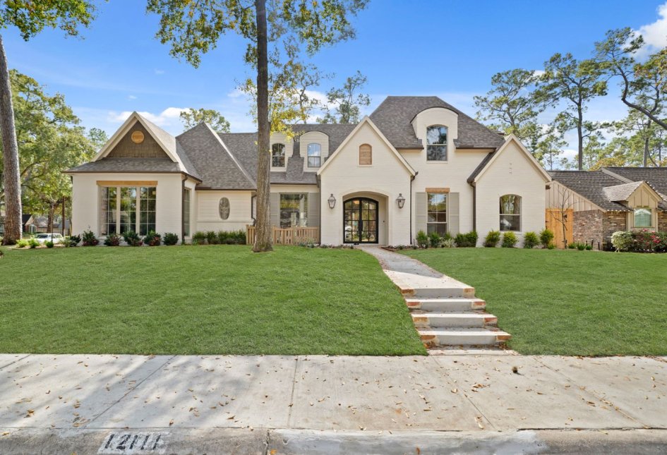 12111 broken Arrow Street 