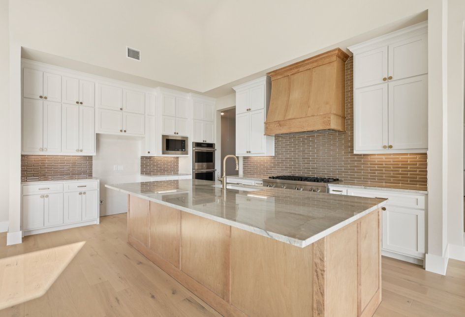 1332 Dean Meadow
