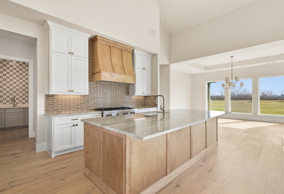 1332 Dean Meadow
