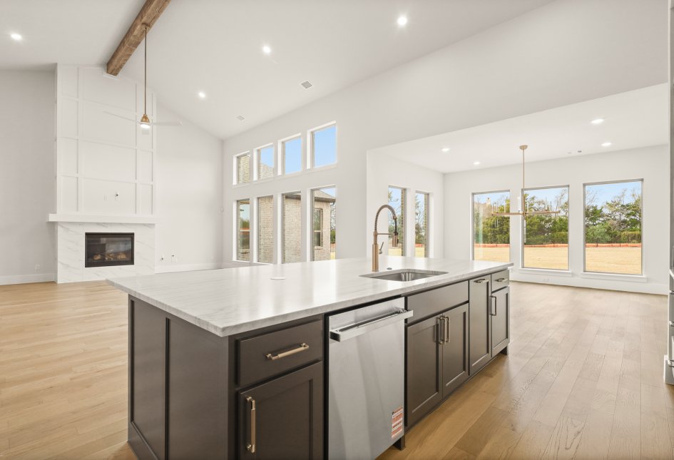 305 Chapel View