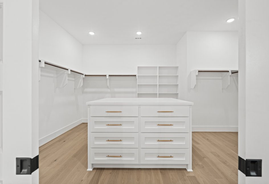 4210 Westgate