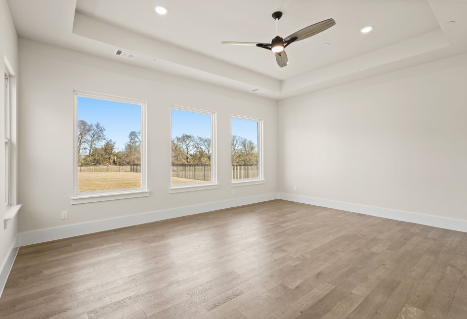 1319 Dean Meadow