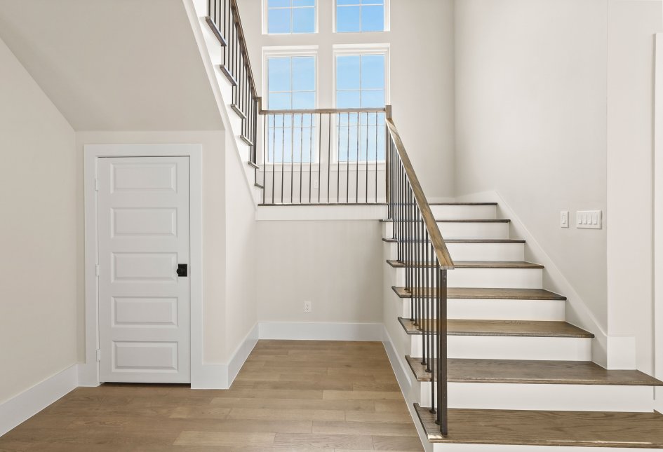 1319 Dean Meadow