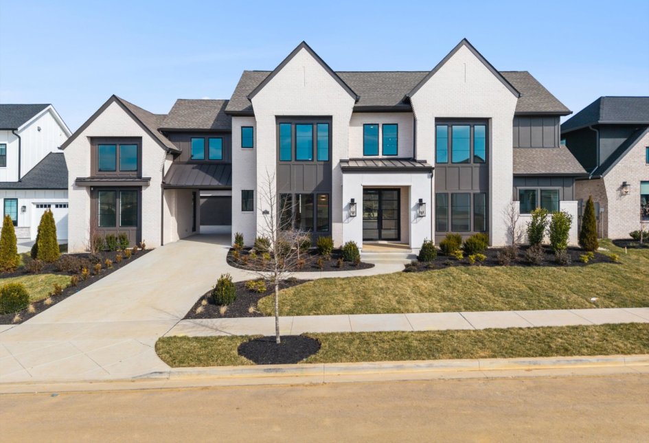 2090 Hamilton