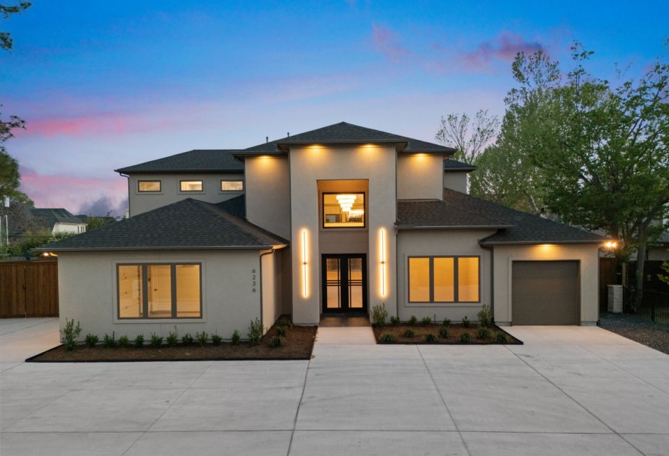 6236 Royal Lane