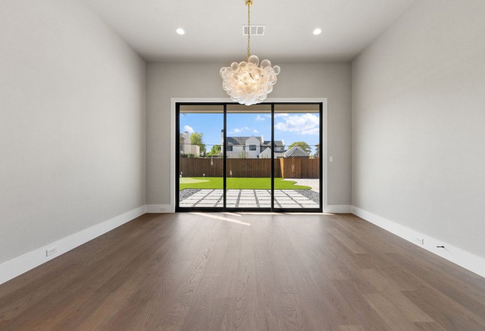 6236 Royal Lane