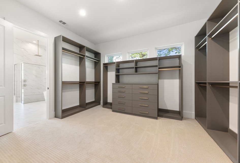 6236 Royal Lane