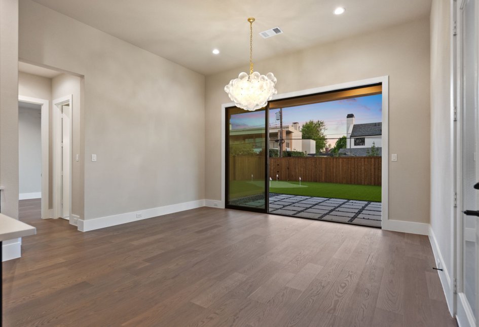 6236 Royal Lane