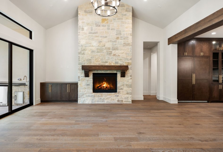 3120 Brookhollow