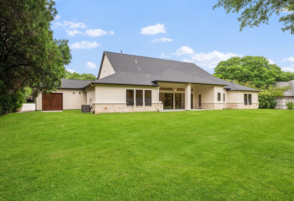 3120 Brookhollow