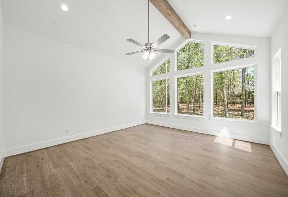 7738 Dog Wood Acres