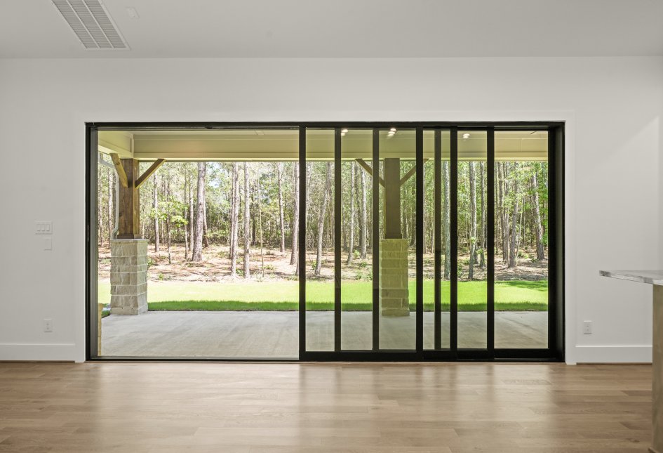 7738 Dog Wood Acres