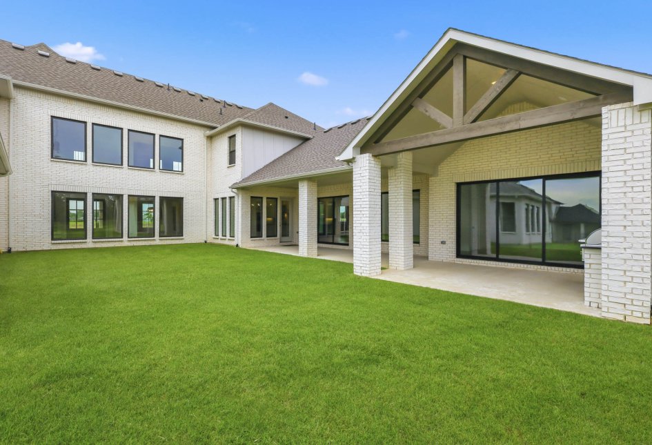 1319 Dean Meadow