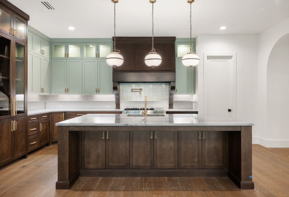 3120 Brookhollow