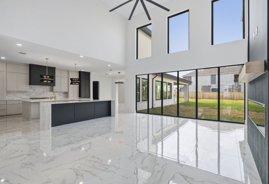 22211 Desert Foothills 