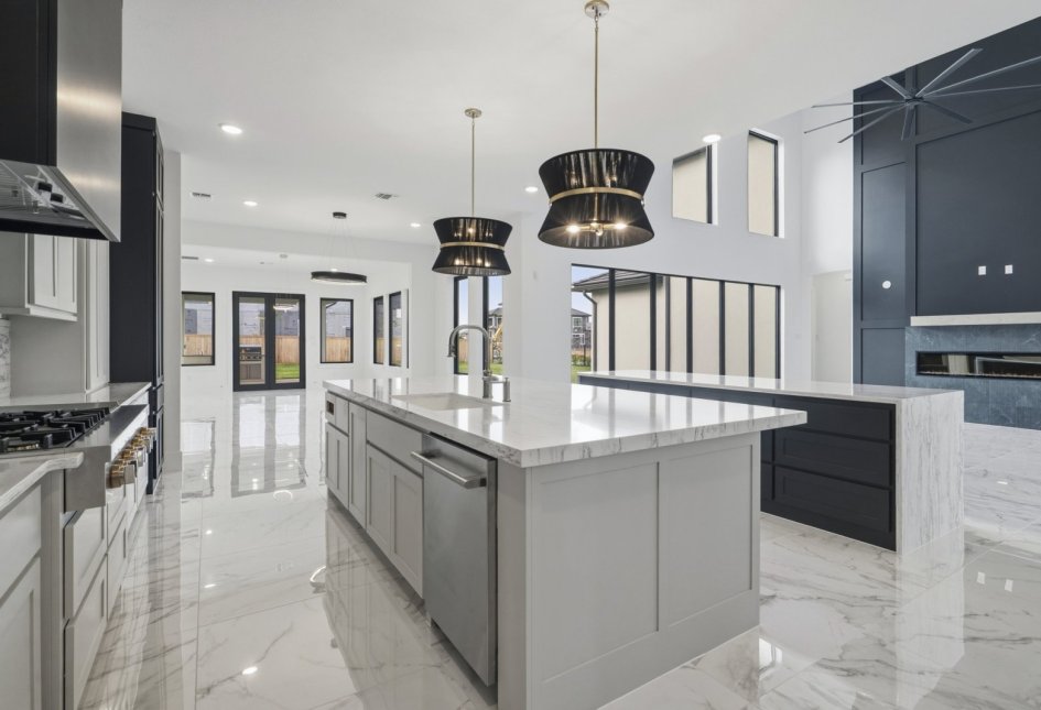 22211 Desert Foothills 