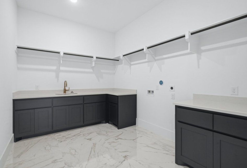 22211 Desert Foothills 