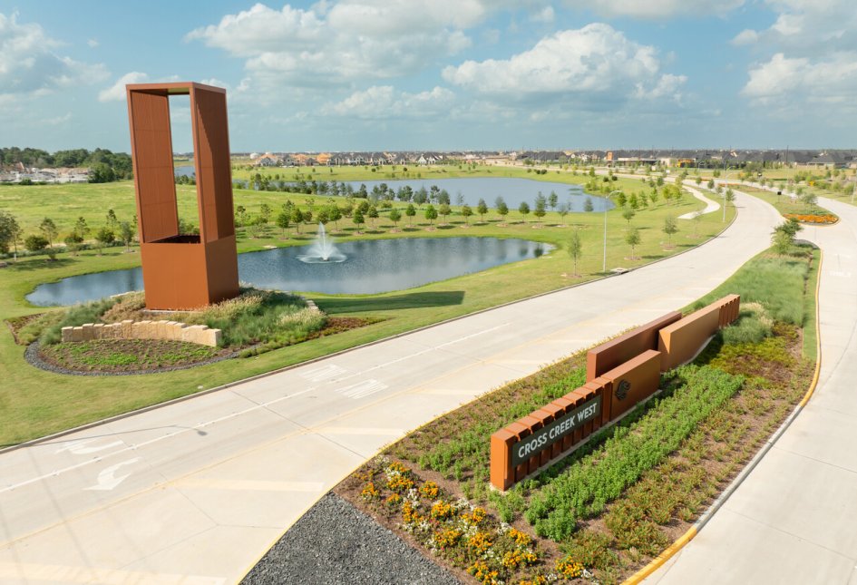 Cross Creek West