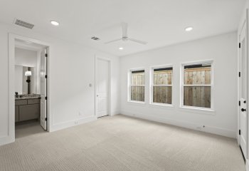 1115_potomac_drive