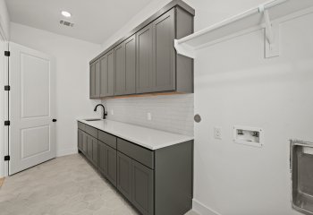1115_potomac_drive