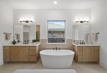 3306 Winterwood