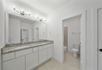 3306 Winterwood