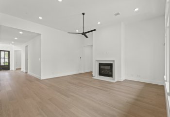 1827 Chantilly