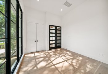 10444 Crittendon Drive