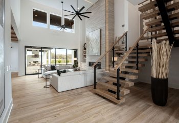 1095 Hamilton Dr - Model