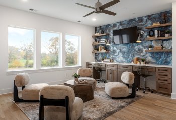 1095 Hamilton Dr - Model